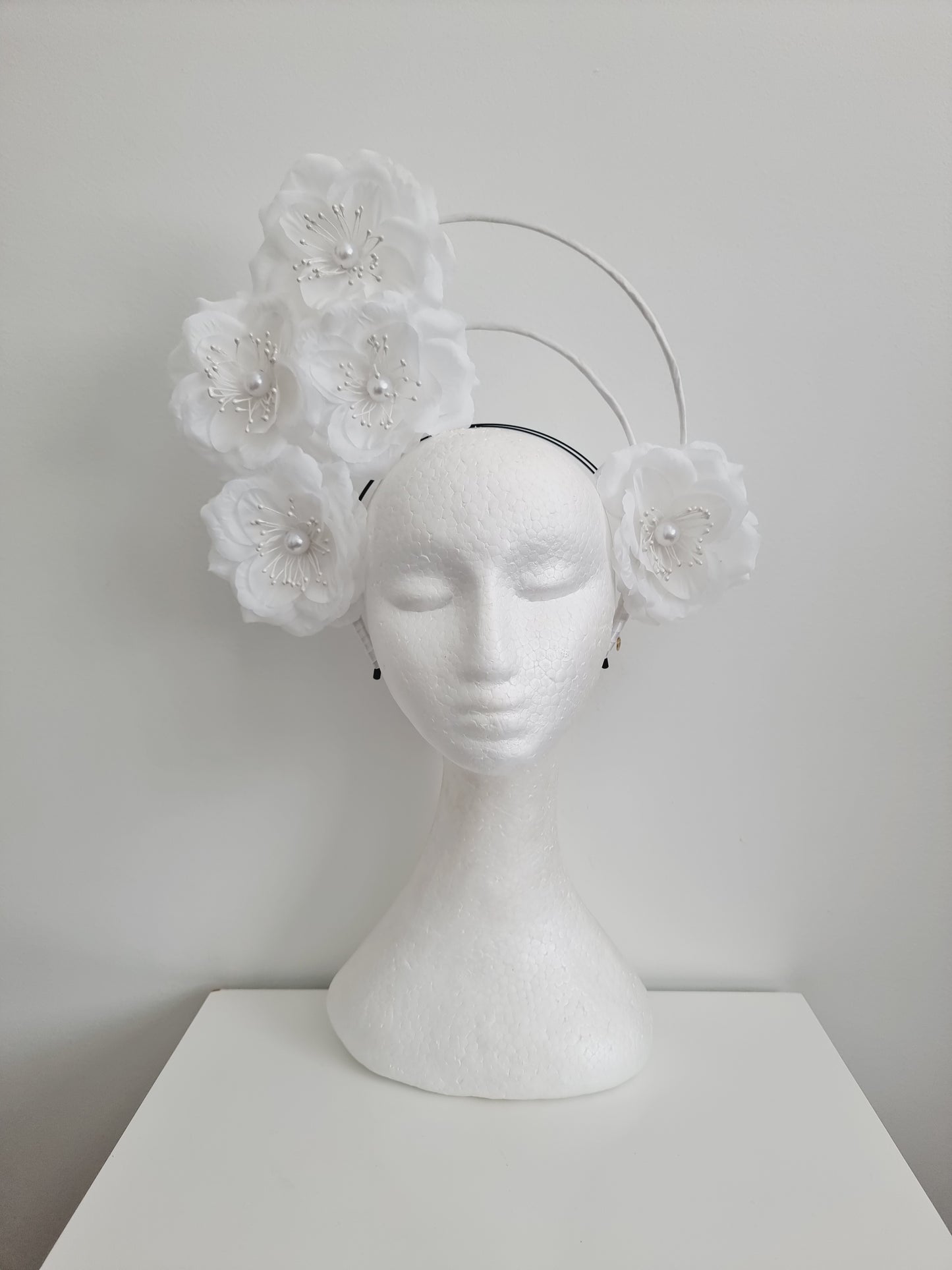 Miss Nikki. Womens double halo headband in White