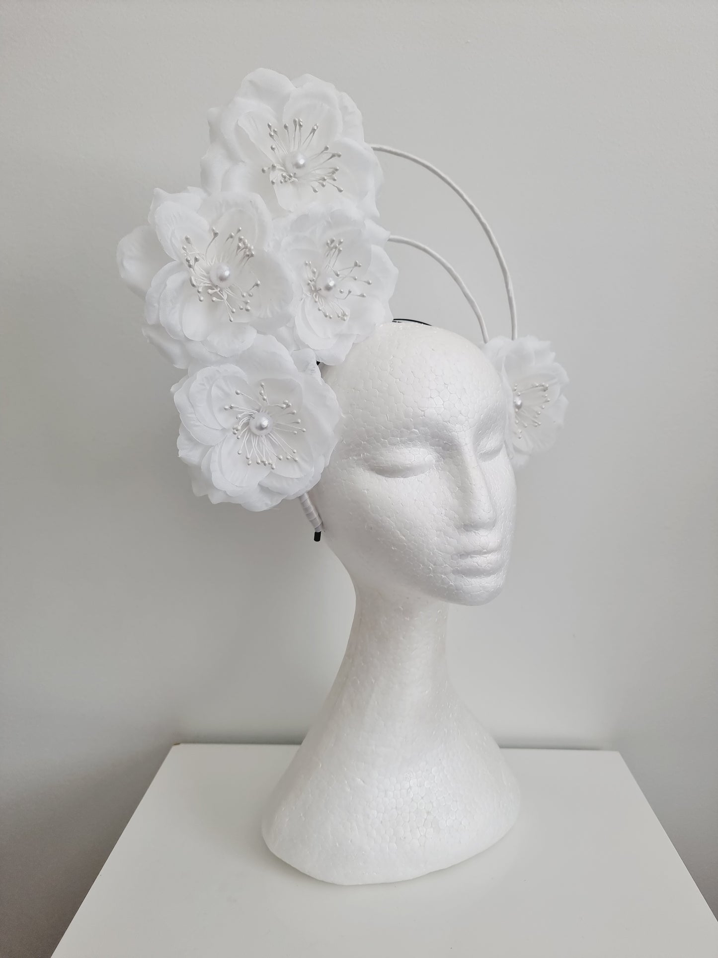 Miss Nikki. Womens double halo headband in White