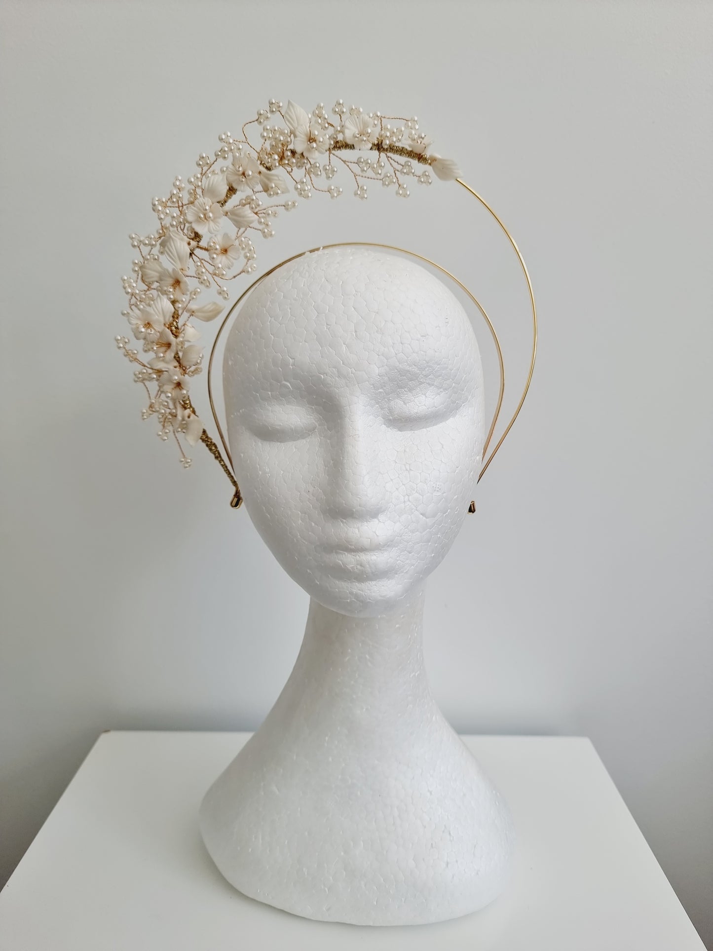 Miss Diana. Womens floral halo headband fascinator in gold and cream