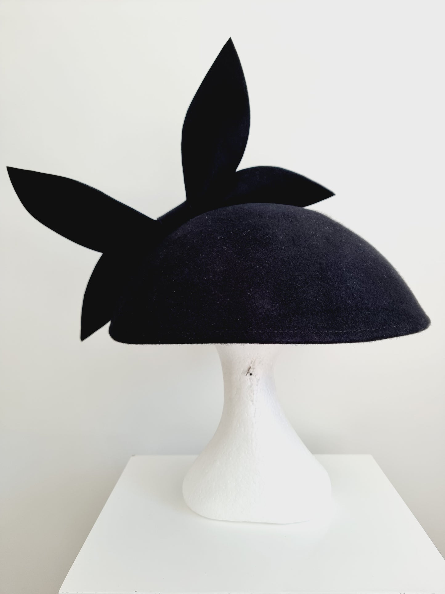 Miss Yasmin. Womens Black wool felt dome hat with double bow