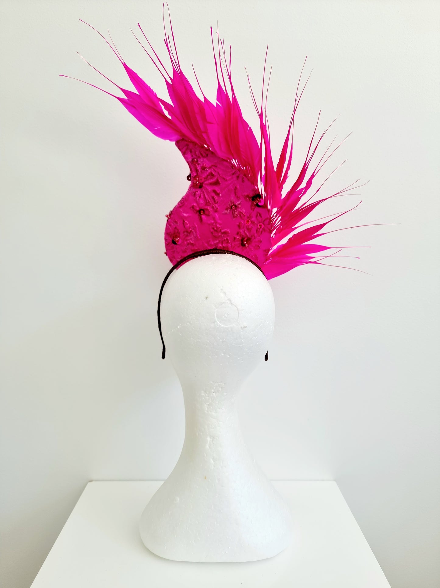 Miss Kashi. Womens Hot Pink percher headband fascintaor