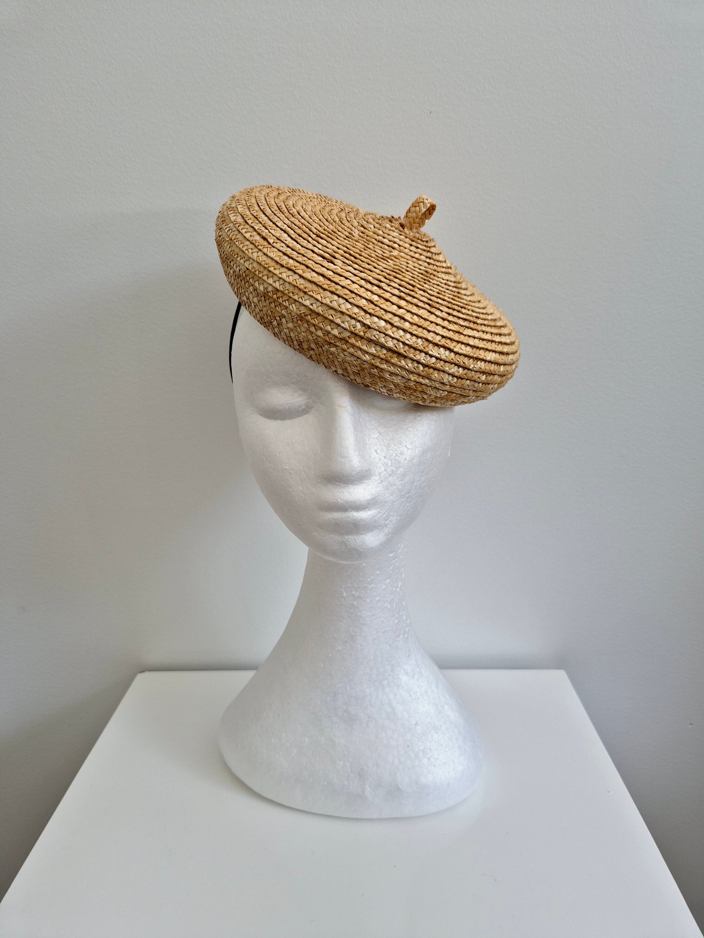 Miss Pikia. Womens natural straw beret