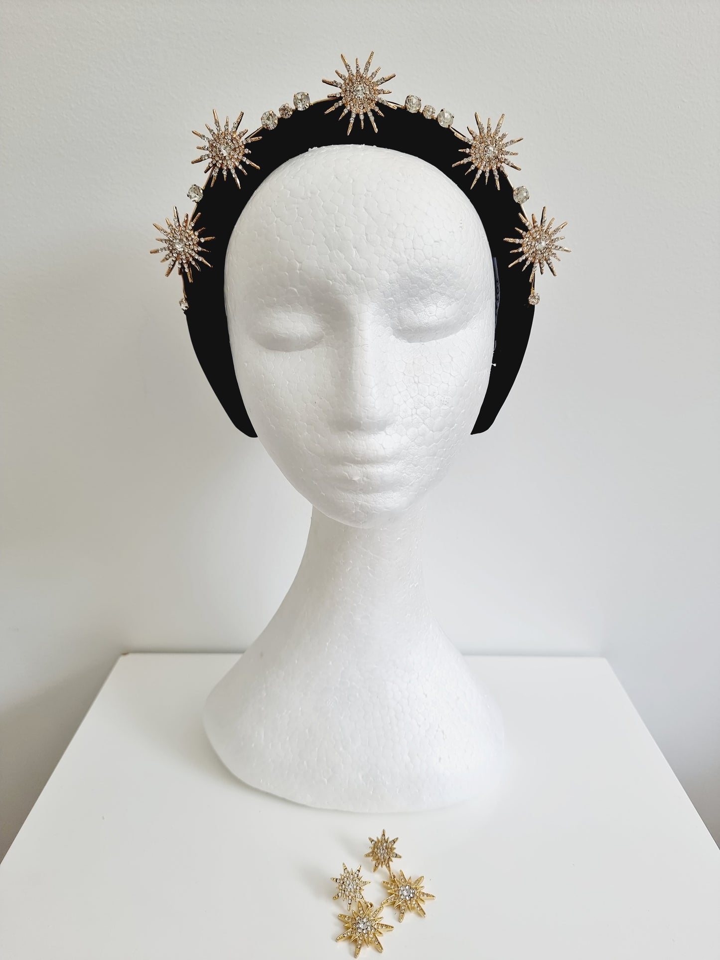 Miss Galaxy. Womens Black star embellished headband with earings